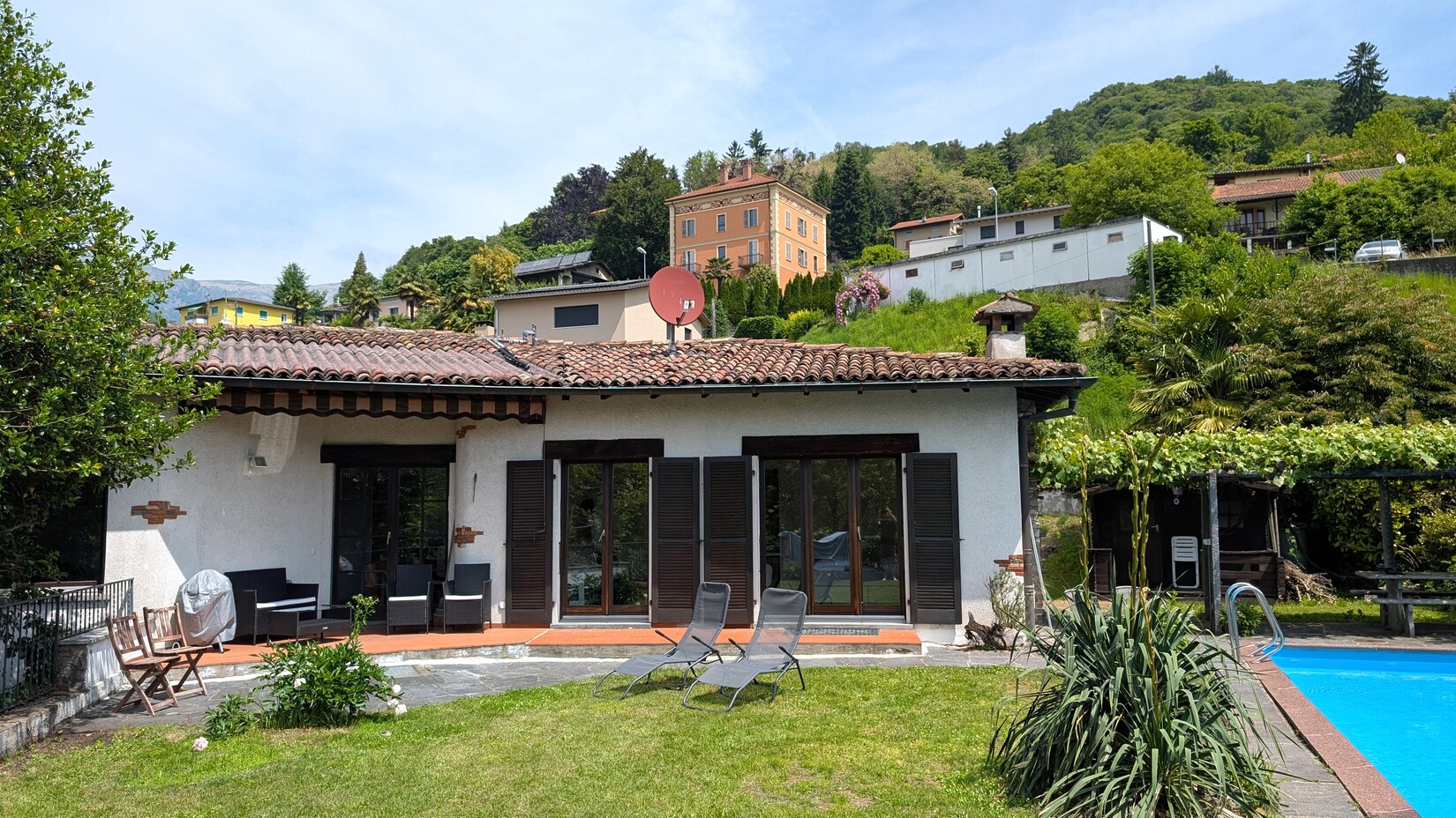 Haus mit Pool und Garten – Casa Carolina